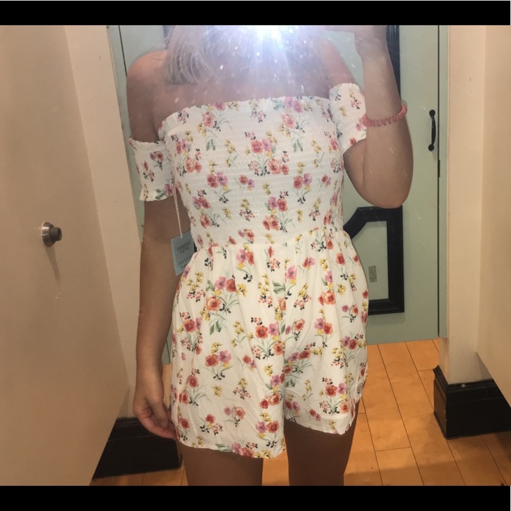 Floral romper - Picture 2 of 2